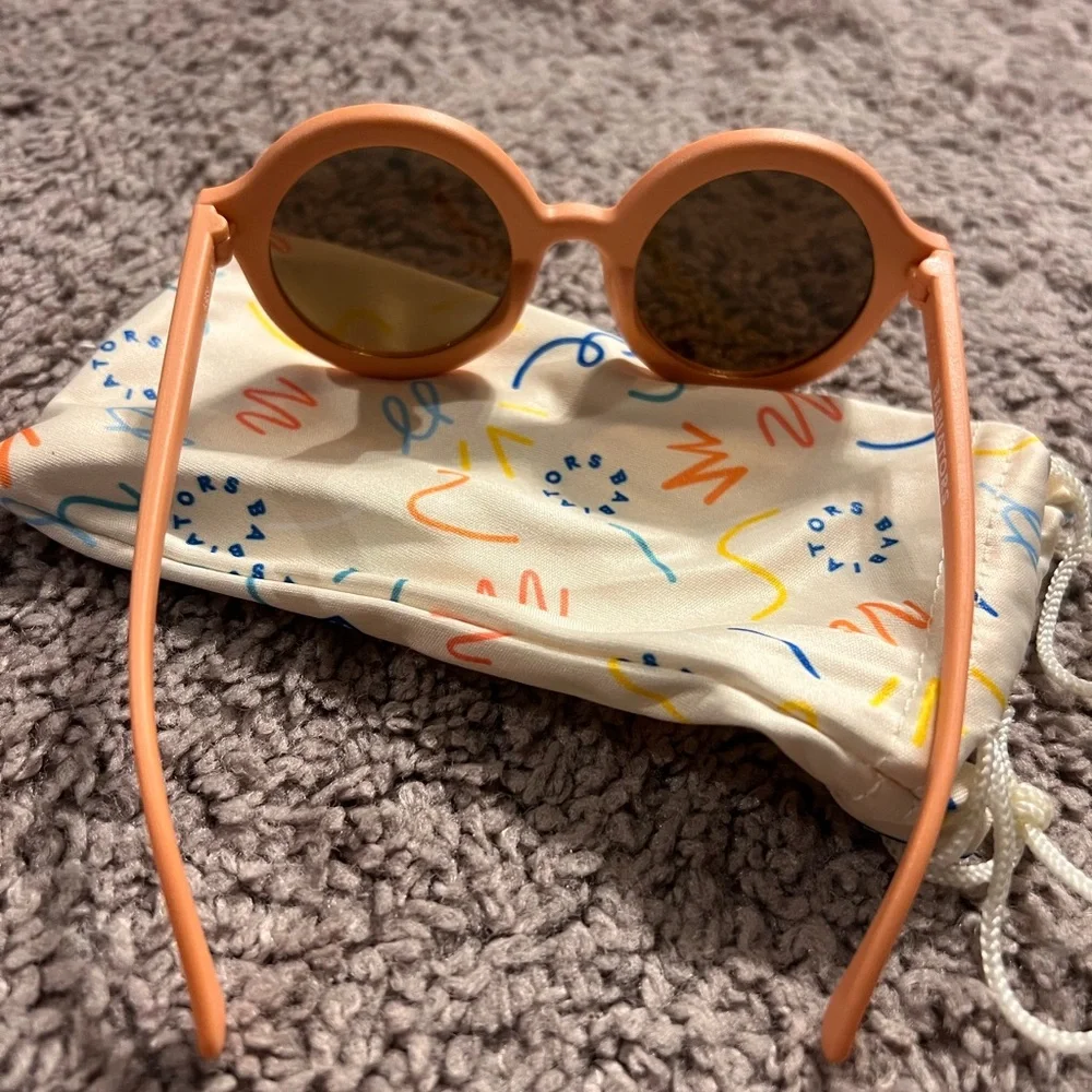 Kids’ Round Peach Sunglasses with Drawstring Pouch